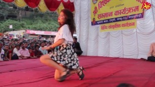 Hot Dance in Stage -- Chittiyaan Kalaiyaa -- Hindi Song Nepali Dance.mp4