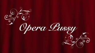 Opera Pussy Sings: Evita